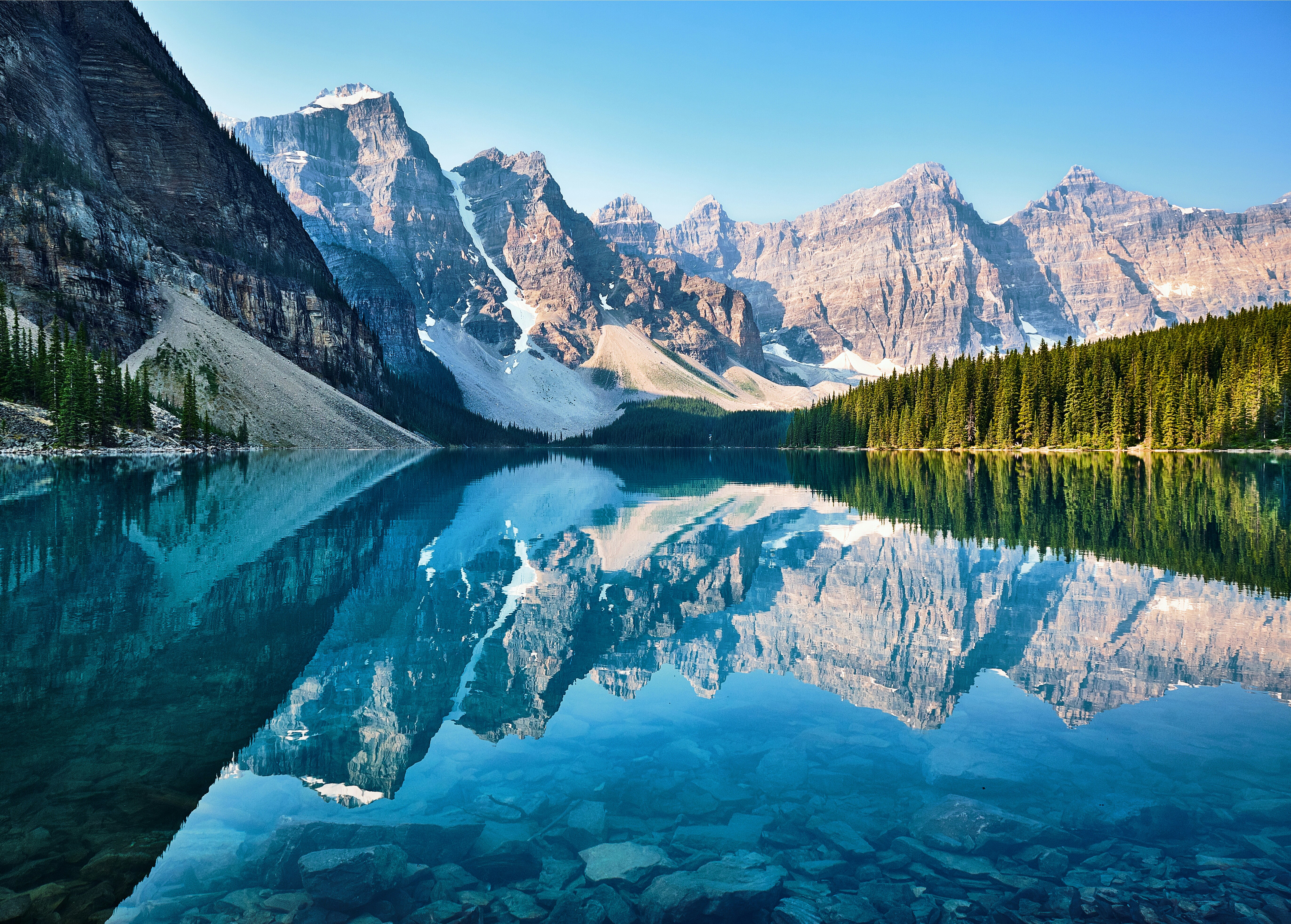 VBP Canada - john-lee-oMneOBYhJxY-unsplash